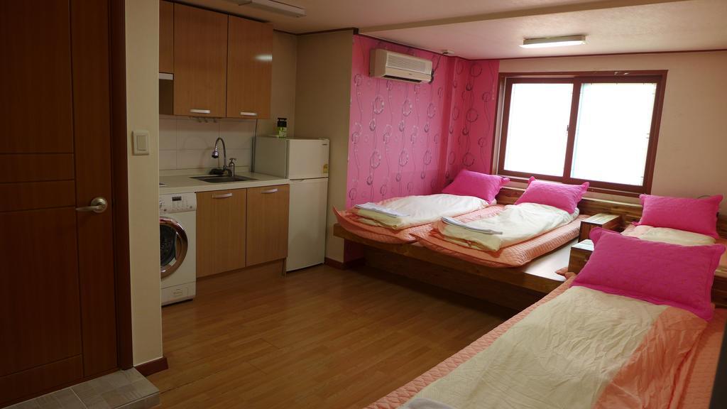 Bong Backpackers Vandrerhjem Seoul Rom bilde