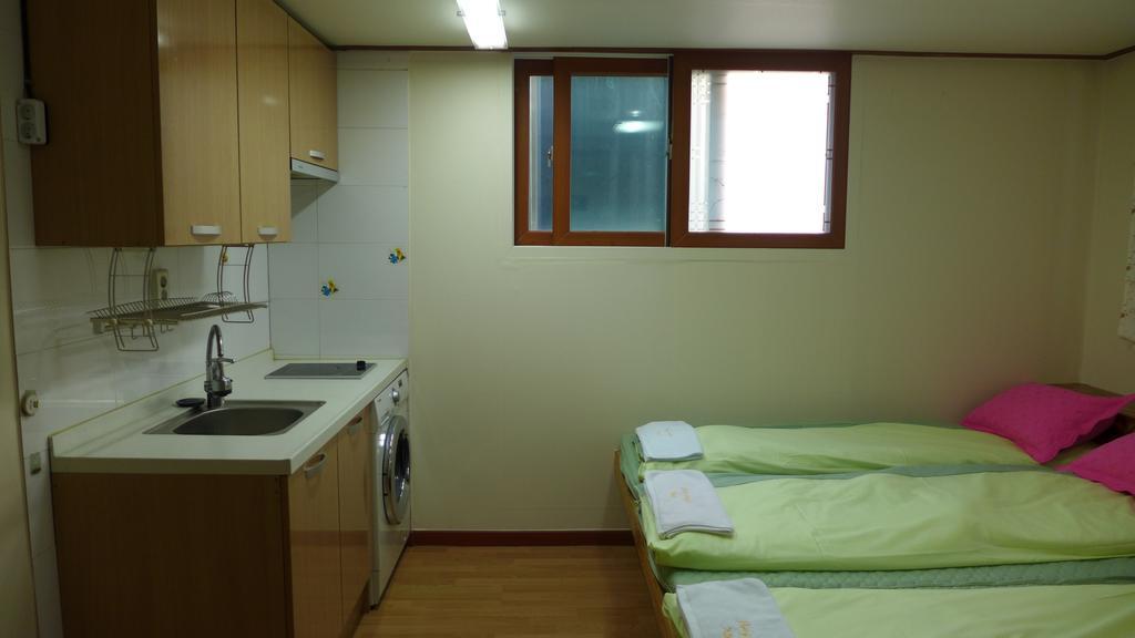 Bong Backpackers Vandrerhjem Seoul Rom bilde